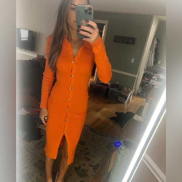 Ribbed orange dress - Picture 2 of 3